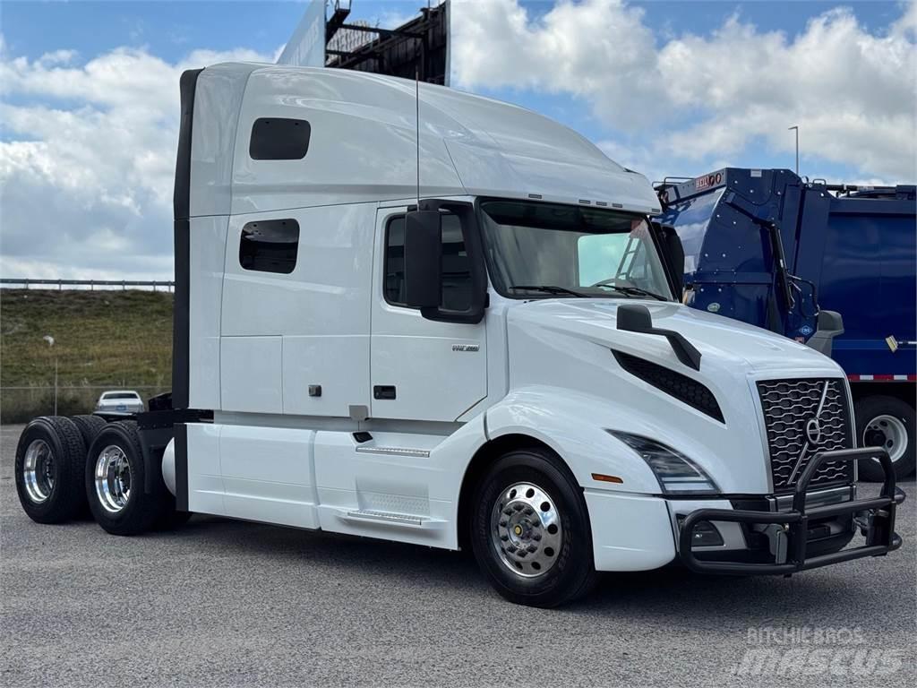 Volvo VNL64T760 Cabezas tractoras