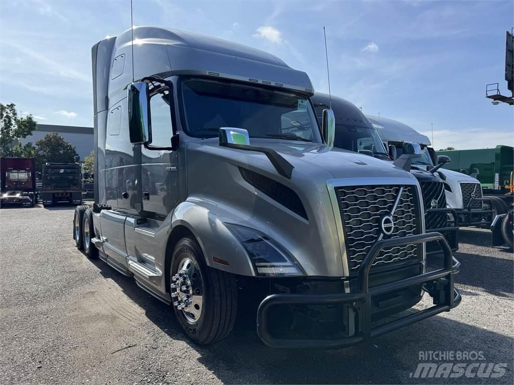 Volvo VNL64T760 Cabezas tractoras