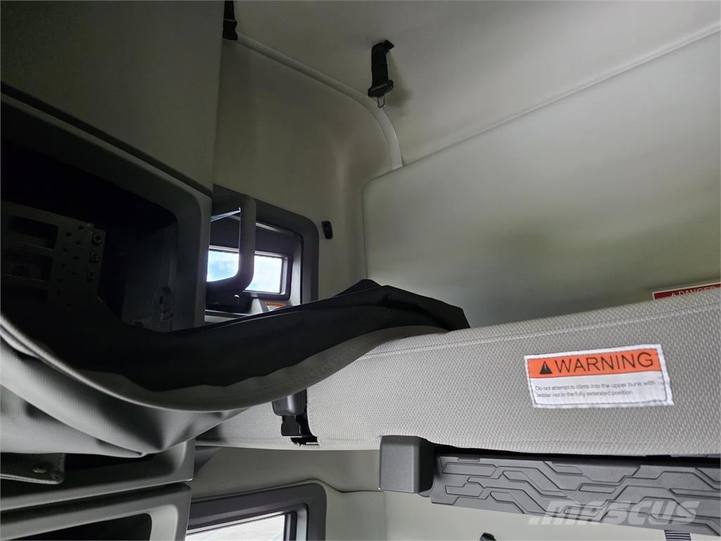 Volvo VNL64T760 Cabezas tractoras