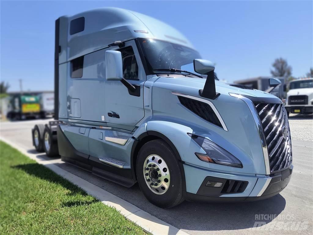 Volvo VNL64T860 Cabezas tractoras