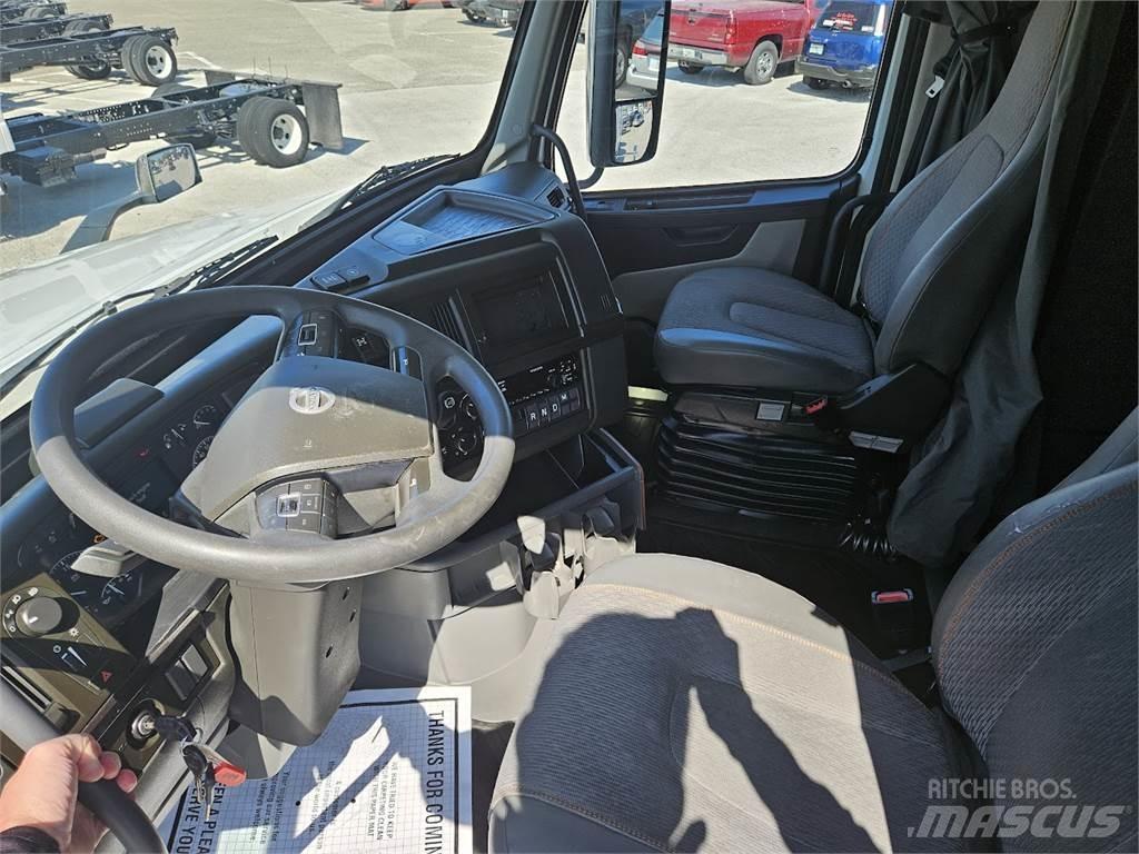 Volvo VNL64T860 Cabezas tractoras