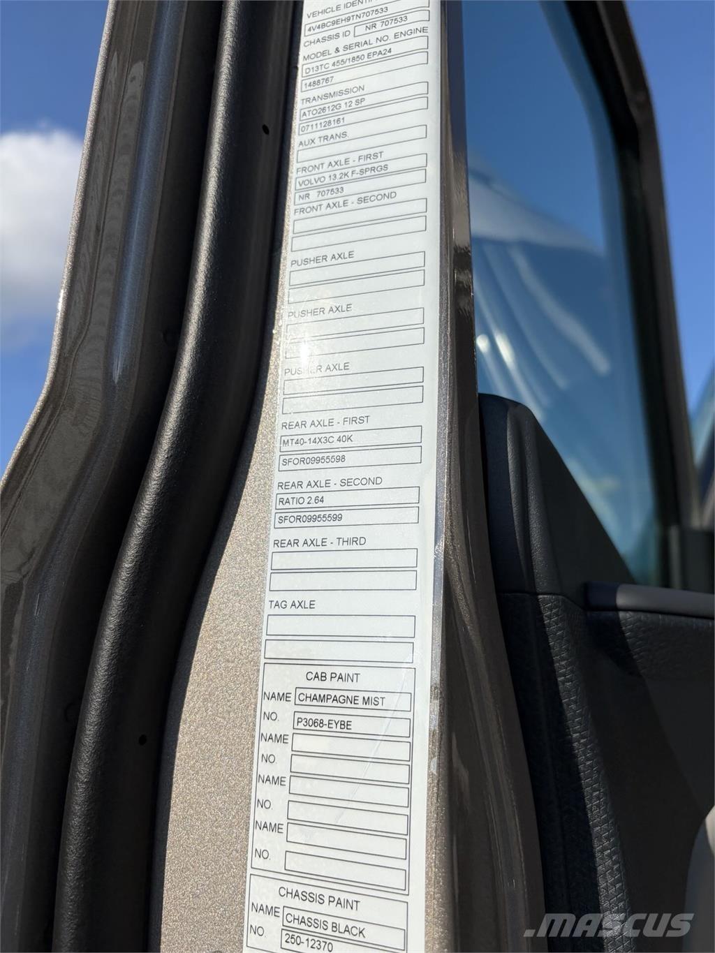 Volvo VNL64T860 Cabezas tractoras
