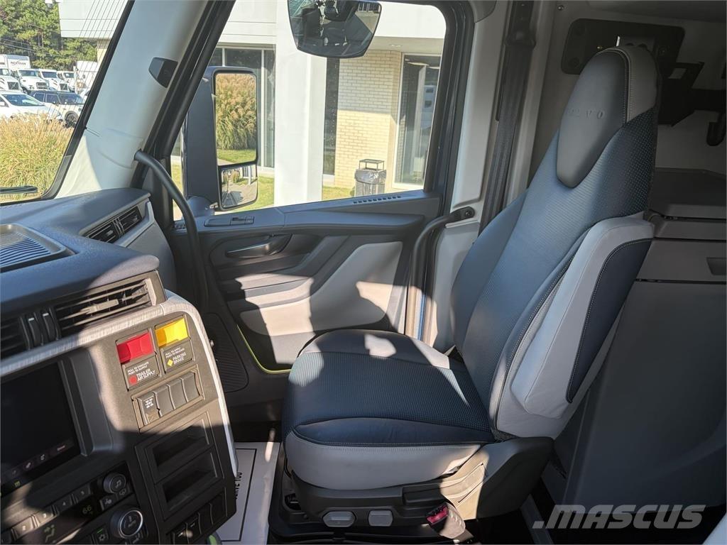 Volvo VNL64T860 Cabezas tractoras