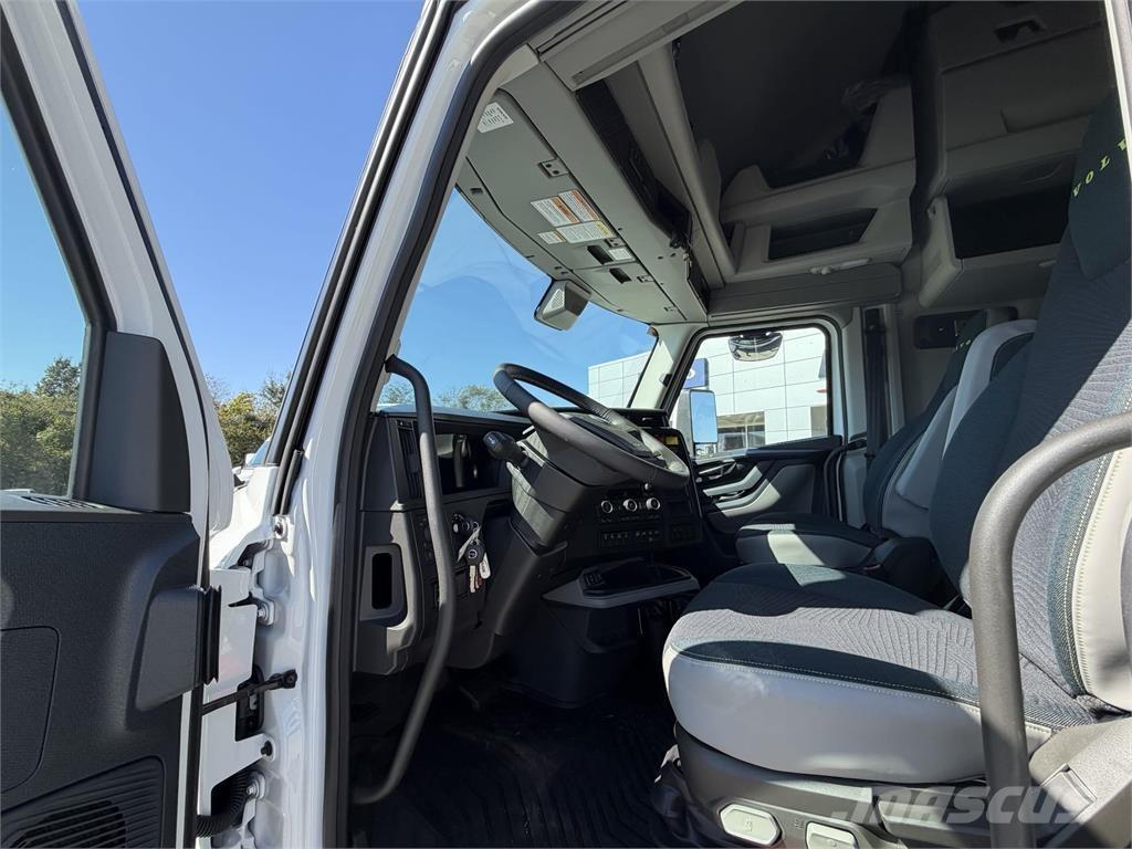 Volvo VNL64T860 Cabezas tractoras