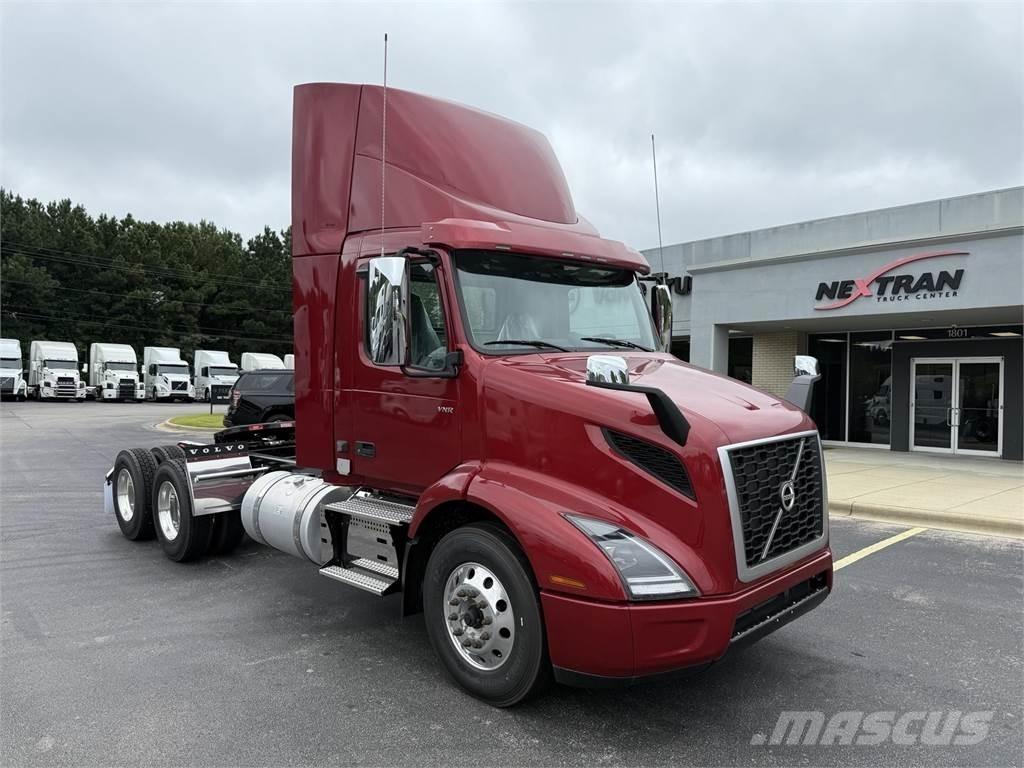 Volvo VNR64T300 Cabezas tractoras