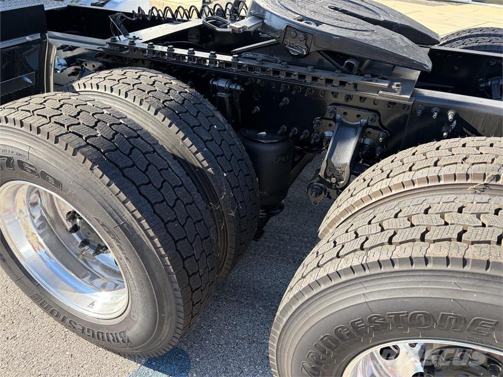 Volvo VNR64T300 Cabezas tractoras