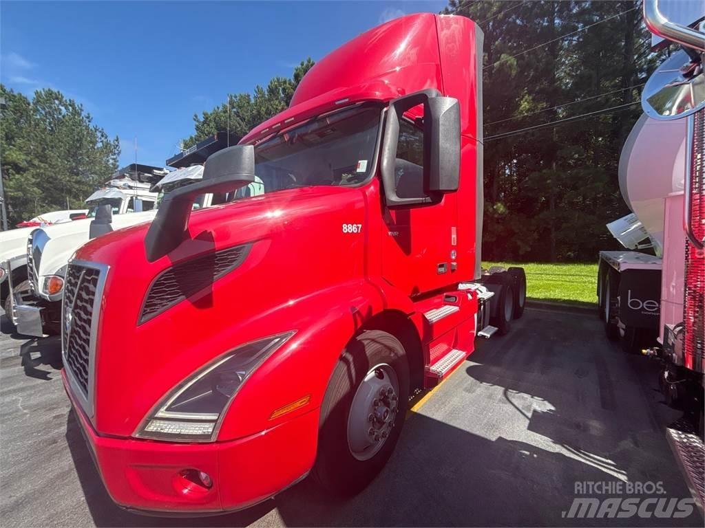 Volvo VNR64T300 Cabezas tractoras