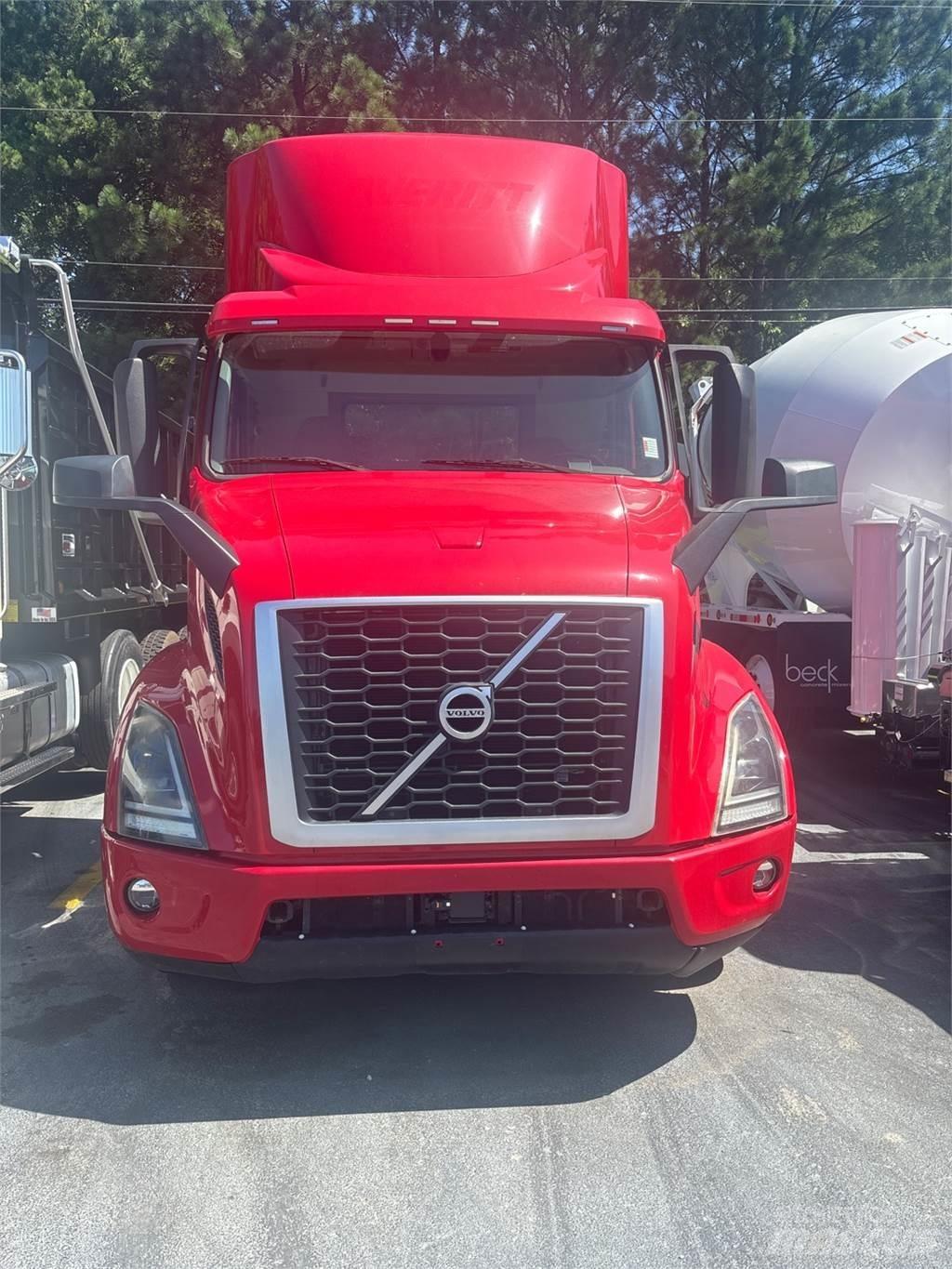 Volvo VNR64T300 Cabezas tractoras