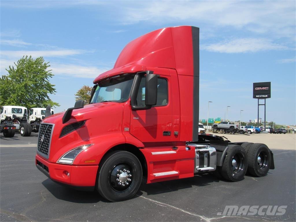 Volvo VNR64T300 Cabezas tractoras
