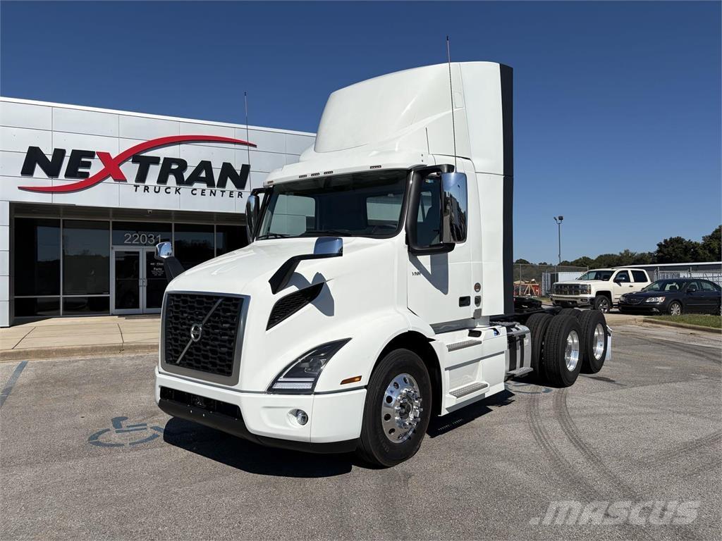 Volvo VNR64T300 Cabezas tractoras