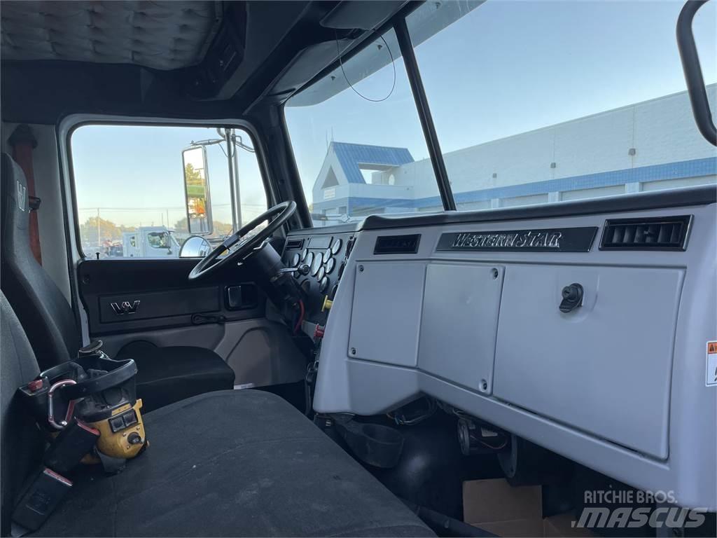 Western Star 4700SB Camiones chasis