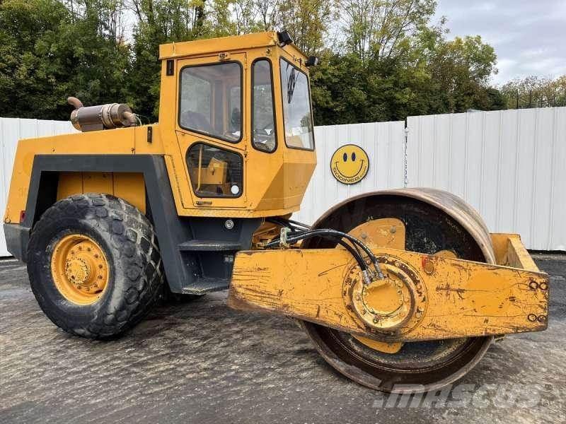 Bomag BW213D Compactadores de suelo