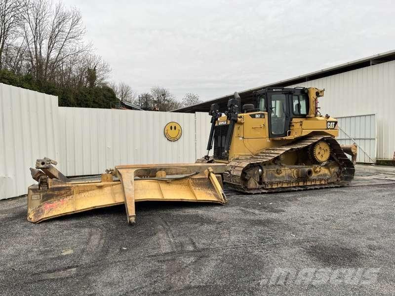 CAT D6T LGP Buldozer sobre oruga