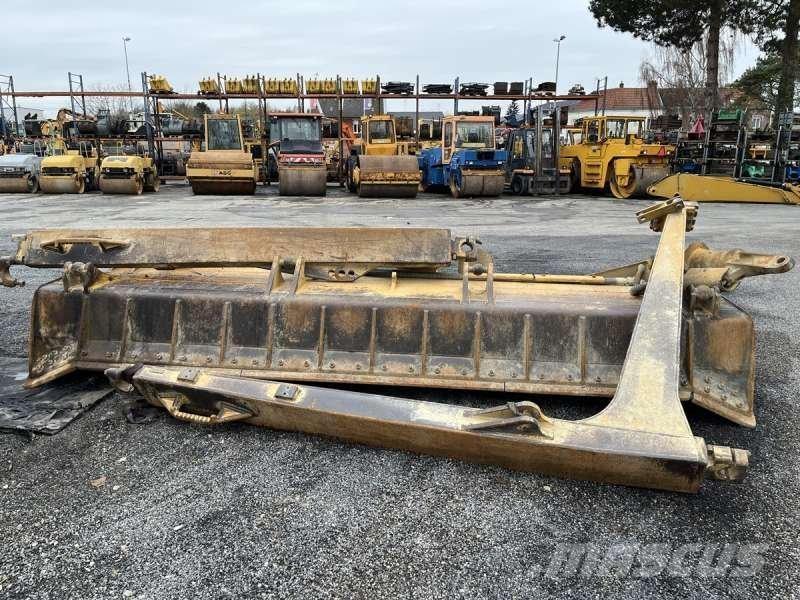 CAT D6T LGP Buldozer sobre oruga