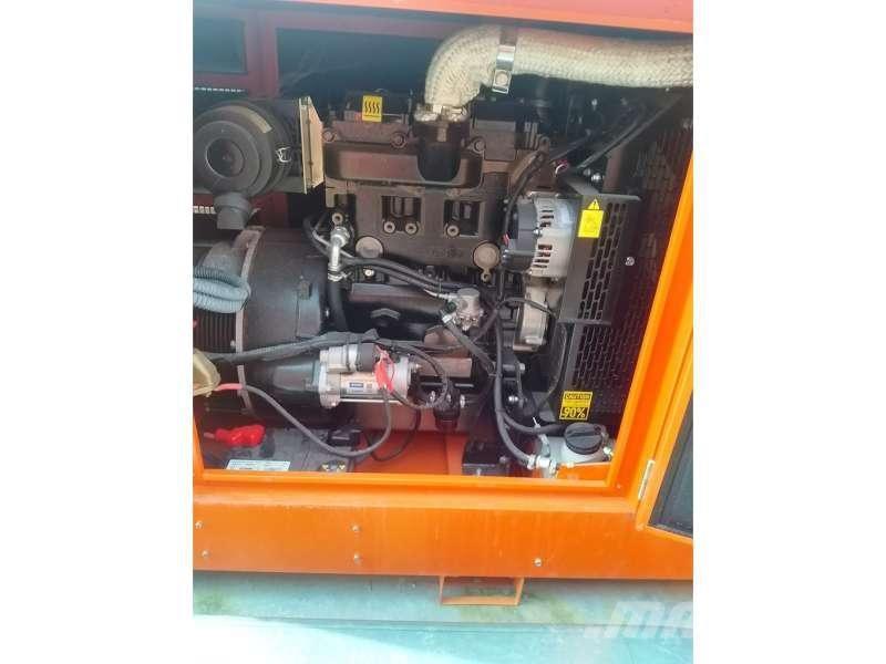  Gruau 22 KVA Generadores diesel