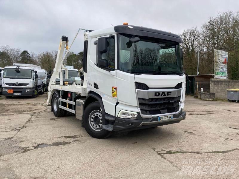 DAF XD Camiones portacubetas