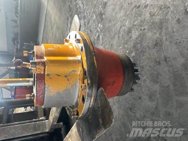 Liebherr SAT 225 Chasis y suspención