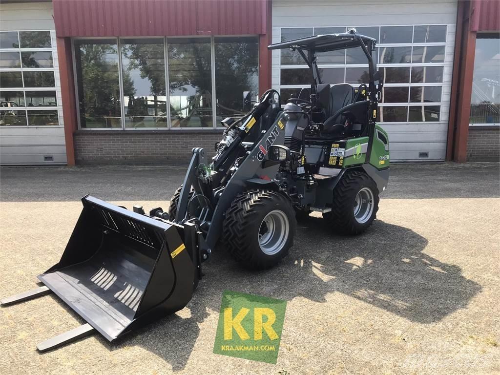 GiANT G2200E Palas cargadoras frontales