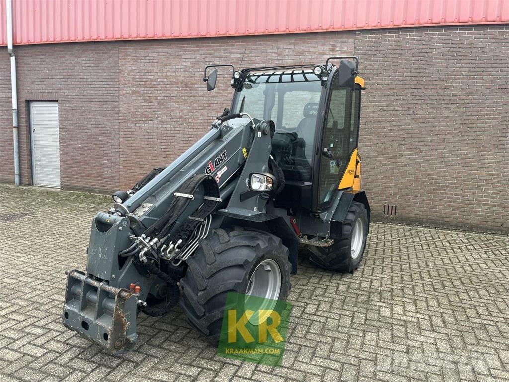 GiANT V5003 Palas cargadoras frontales