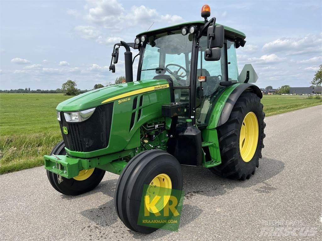 John Deere 5090M Tractores