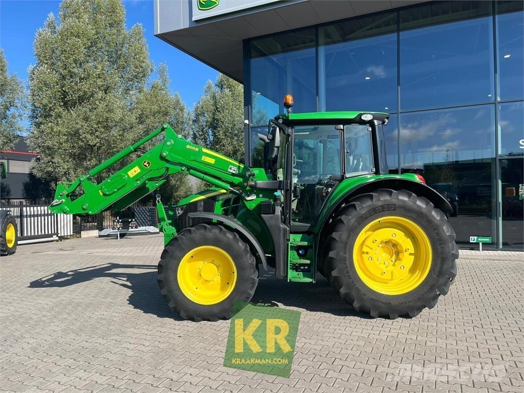 John Deere 6120M Tractores
