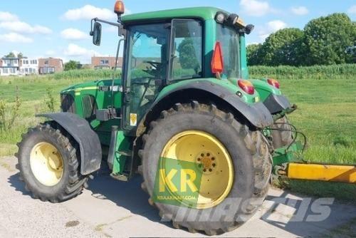 John Deere 6220 Tractores