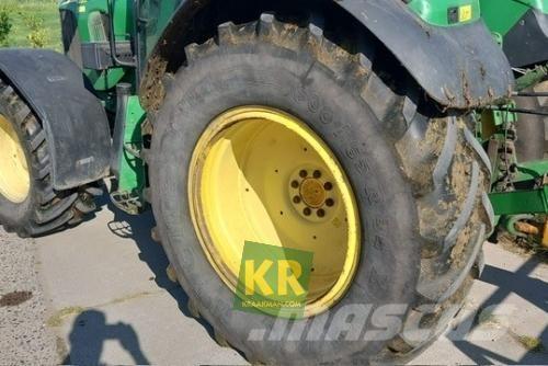 John Deere 6220 Tractores
