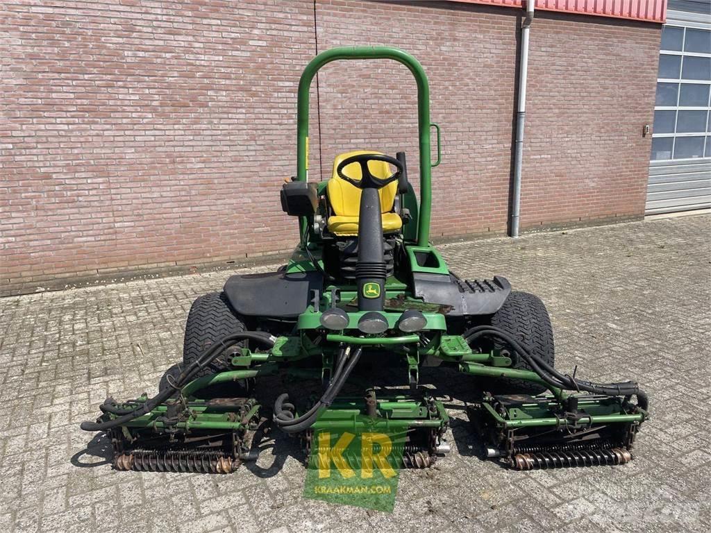 John Deere 8700A Corta-césped de greens