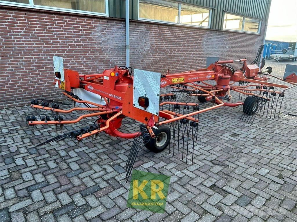 Kuhn GA 6000 Rastrillos y henificadores