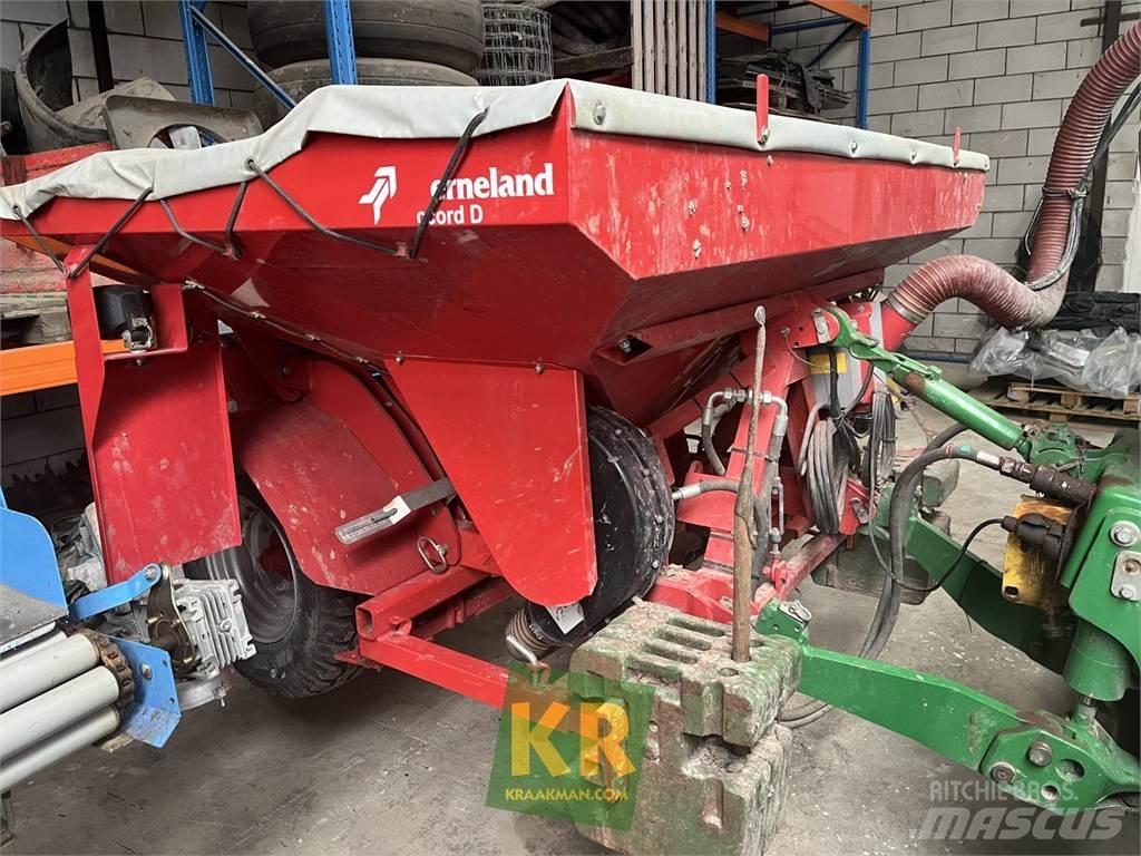 Kverneland DF 1 Otras máquinas de fertilización