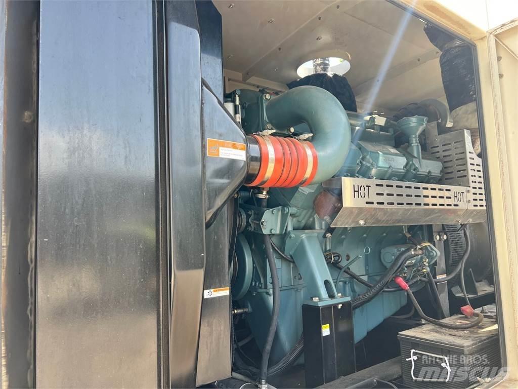 Doosan P222FE Motores