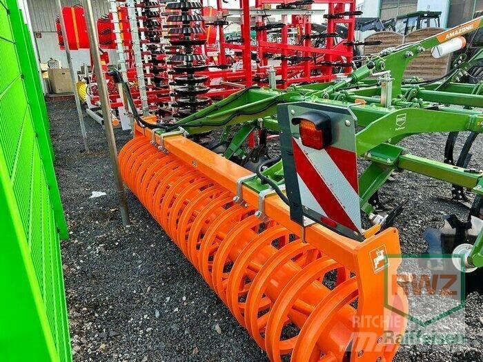 Amazone Cenius 3003 Cultivadores