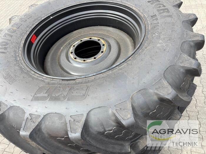 BKT KR710/70R42 Neumáticos, ruedas y llantas
