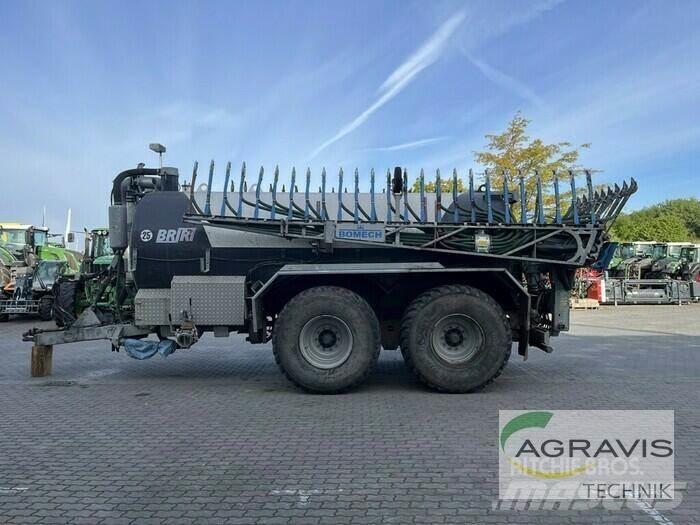 Briri VTTW 19300 Remolques esparcidores de estiércol