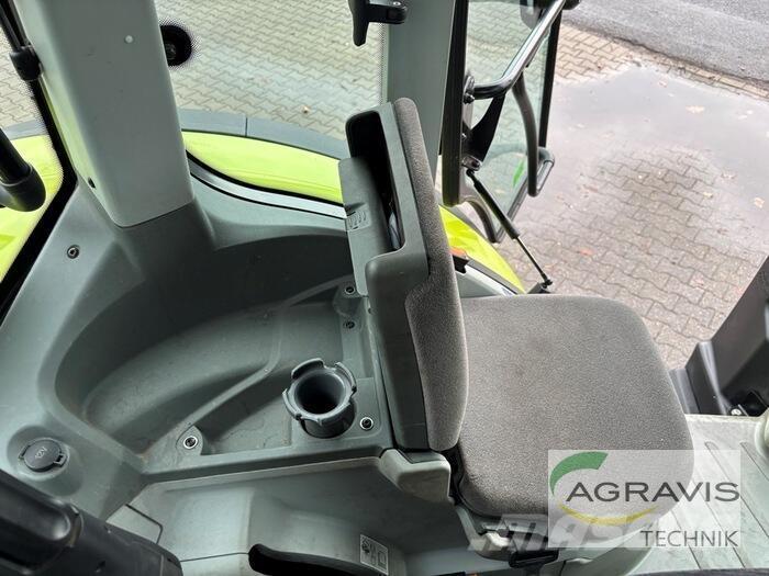 CLAAS ARION 510 CIS Tractores