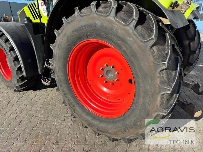 CLAAS ARION 550 CEBIS Tractores