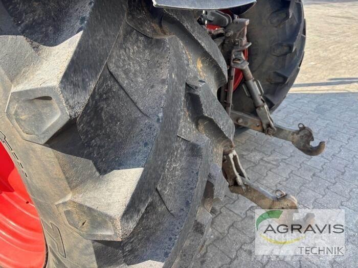 CLAAS ARION 640 CEBIS Tractores