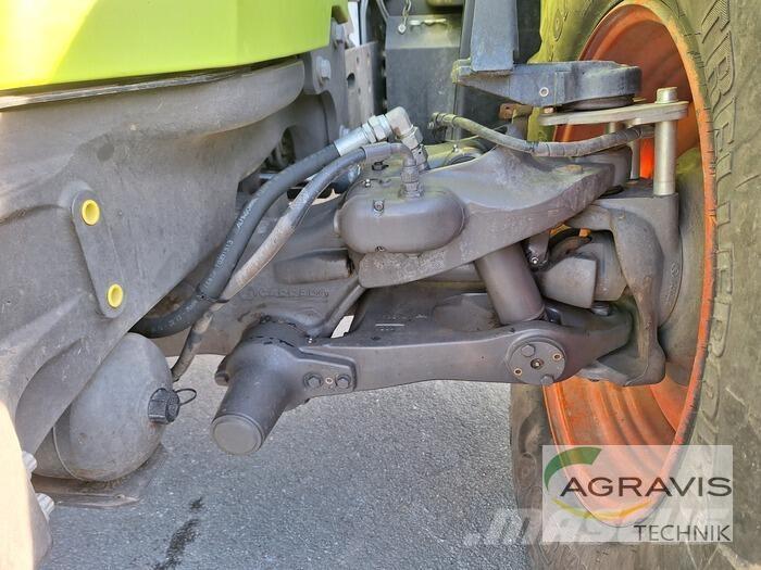 CLAAS ARION 640 CEBIS Tractores