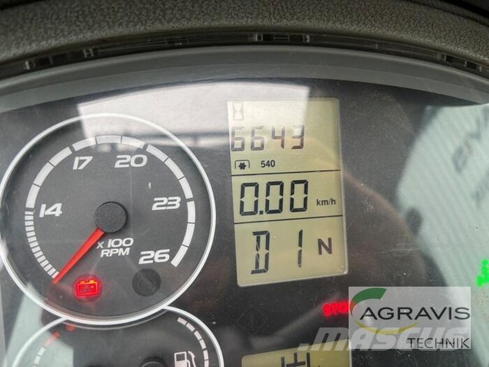 CLAAS ARION 640 CIS Tractores