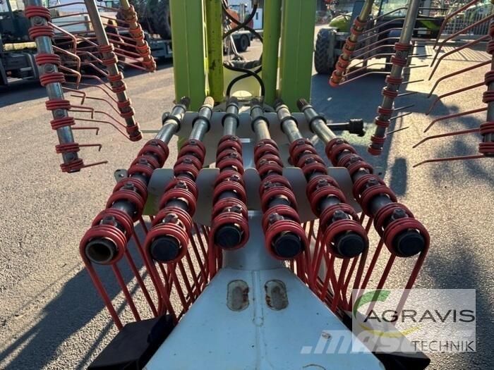 CLAAS LINER 2700 Rastrillos y henificadores