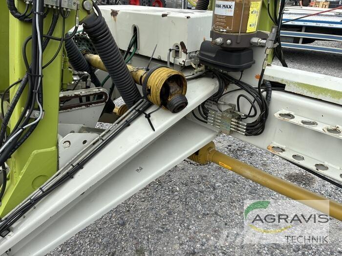 CLAAS LINER 3000 Rastrillos y henificadores