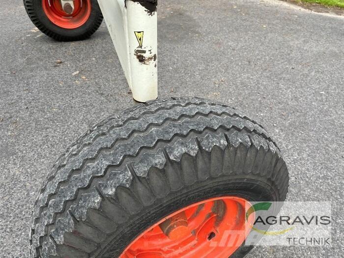 CLAAS LINER 780 L Rastrillos y henificadores
