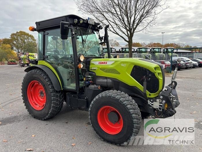 CLAAS NEXOS 240 L Tractores