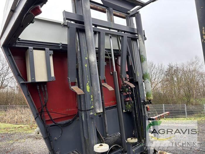 CLAAS QUADRO PAC Otros equipos usados para la recolección de forraje