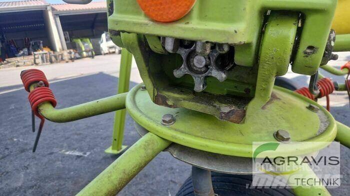 CLAAS VOLTO 700 Rastrillos y henificadores