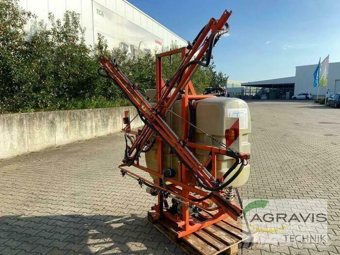 Douven 600 L Pulverizadores arrastrados