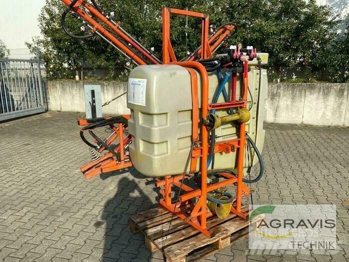 Douven 600 L Pulverizadores arrastrados