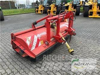 Dücker UM 27 Segadoras y cortadoras de hojas para pastos