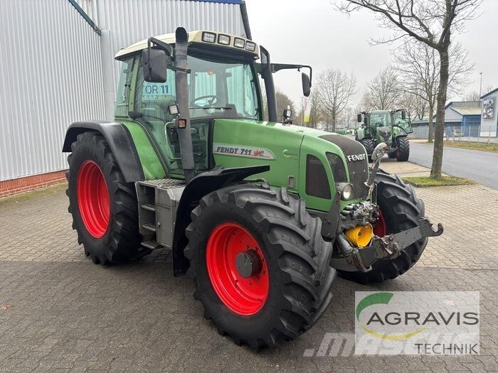 Fendt 711 VARIO Tractores