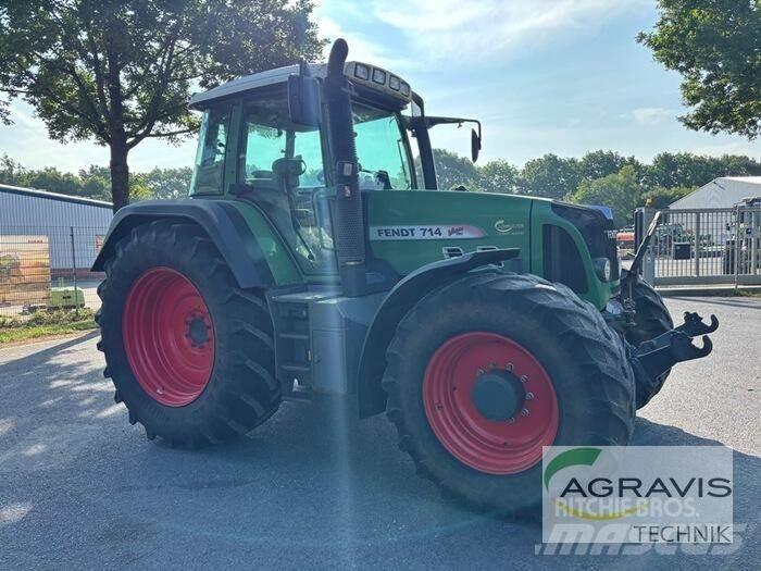 Fendt 714 VARIO Tractores